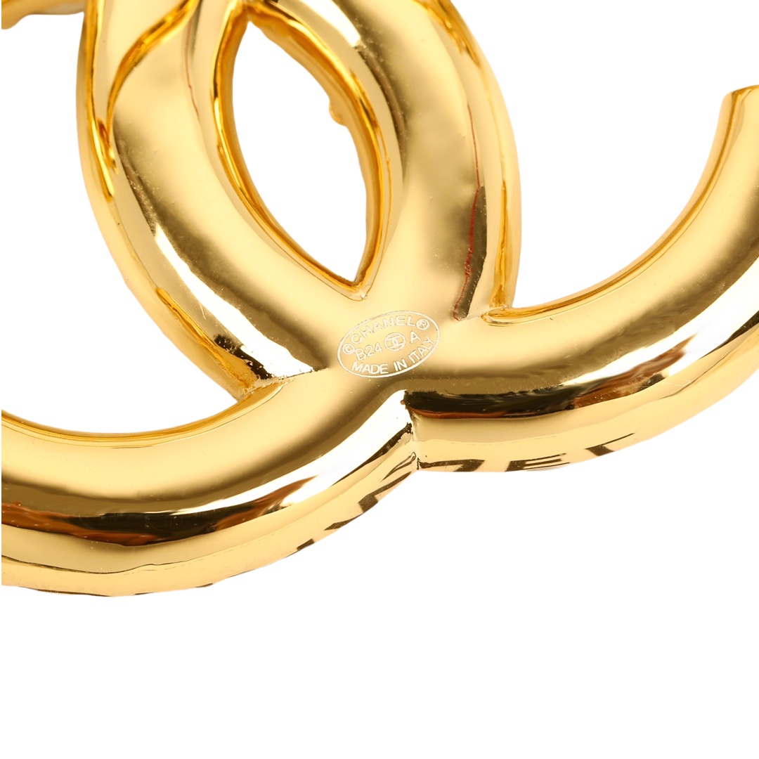 BCB398 24A Metiers d art Collection Pearl crystal cc logo brooch pin - ccjewelryacc