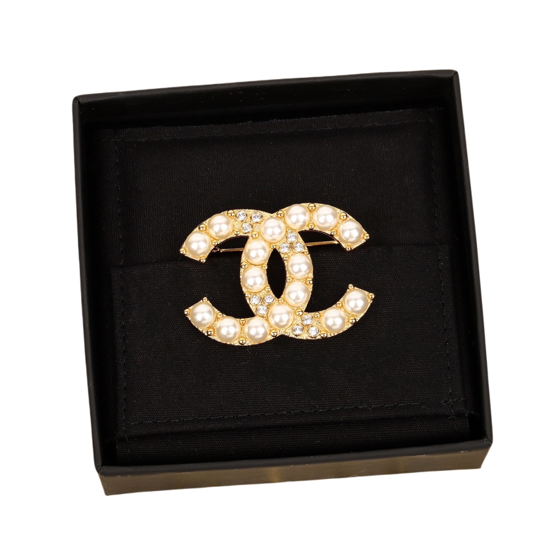 BCB398 24A Metiers d art Collection Pearl crystal cc logo brooch pin - ccfashionjewelry