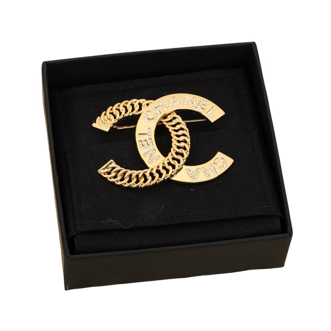 BCB332 24P Metal letter and chain CC logo brooch pin - ccjewelryacc