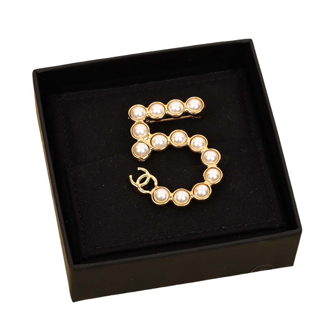 BCB172 24P Pearl Number 5 brooch pin - ccjewelryacc