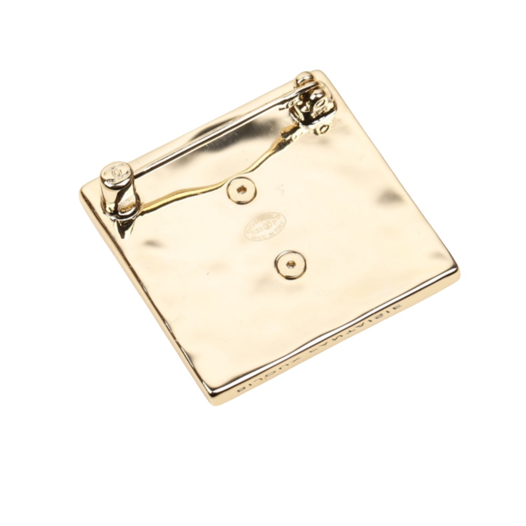 BCB464 23P Metal Cube with crystal cc logo brooch pin - ccjewelryacc