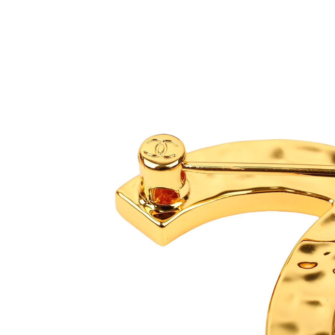 BCB200 24C Gold embossment and Pink/Black enamel Dual color CC Logo brooch pin - ccjewelryacc