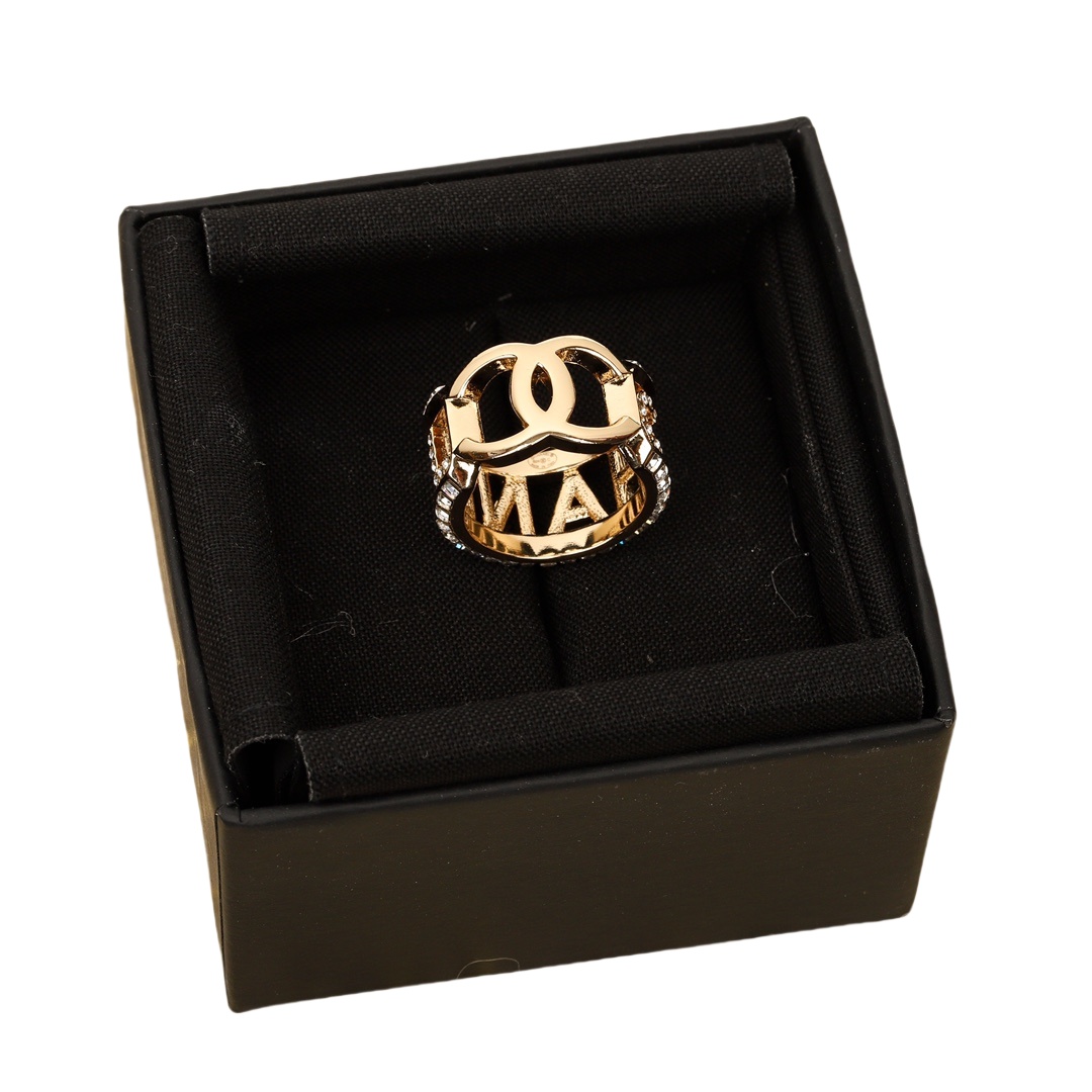 CCR055 Full crystal and CC logo RING - ccjewelryacc