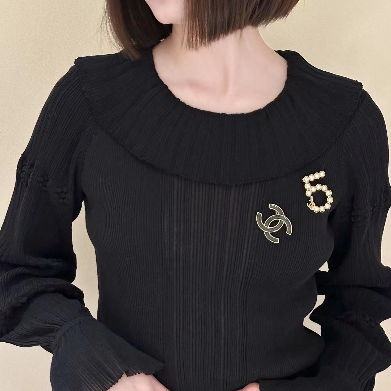 BCB328 24S Coco Black enamel cc logo Brooch Pins - ccjewelryacc