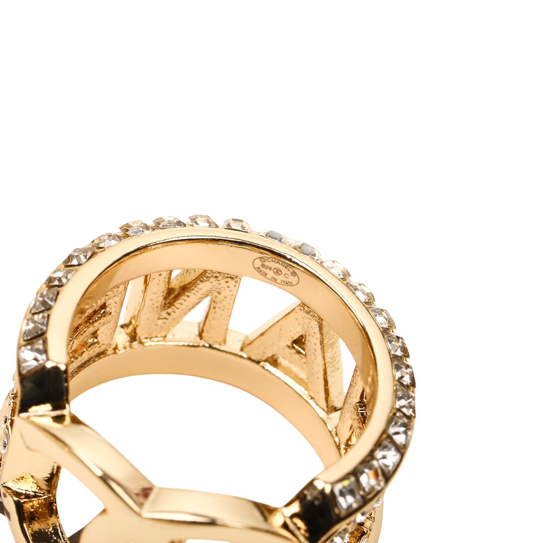 CCR055 Full crystal and CC logo RING - ccjewelryacc