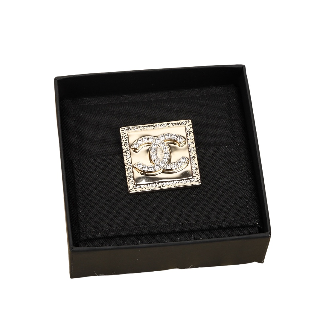 BCB464 23P Metal Cube with crystal cc logo brooch pin - ccfashionjewelry