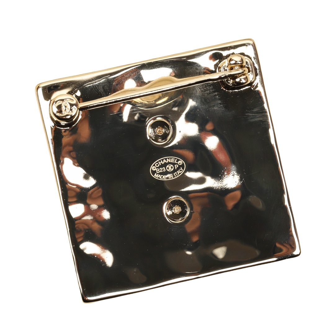 BCB464 23P Metal Cube with crystal cc logo brooch pin - ccjewelryacc