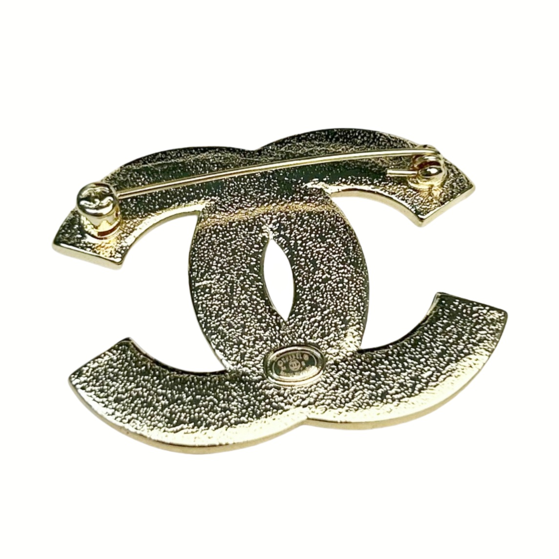 BCB342 Women's Full crystal CC brooch pin in metal - ccjewelryacc