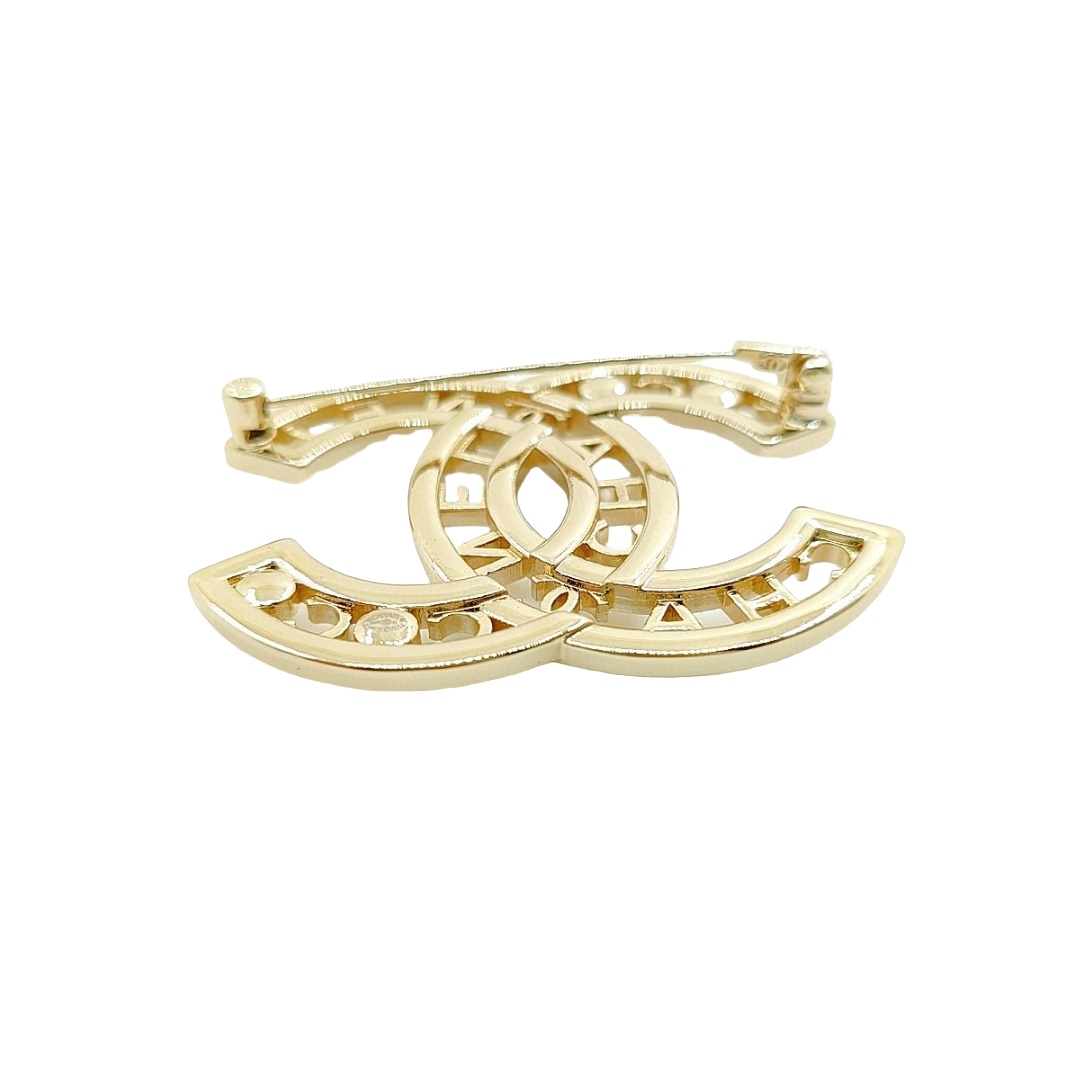 BCB065 CC Logo brooch pines - ccjewelryacc