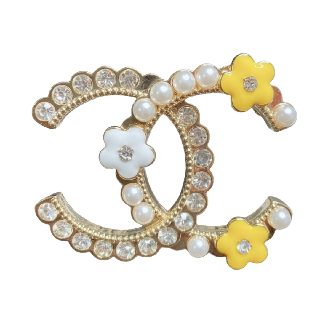 BCB146 Crystal and pearl with flower CC logo brooch pin - ccjewelryacc