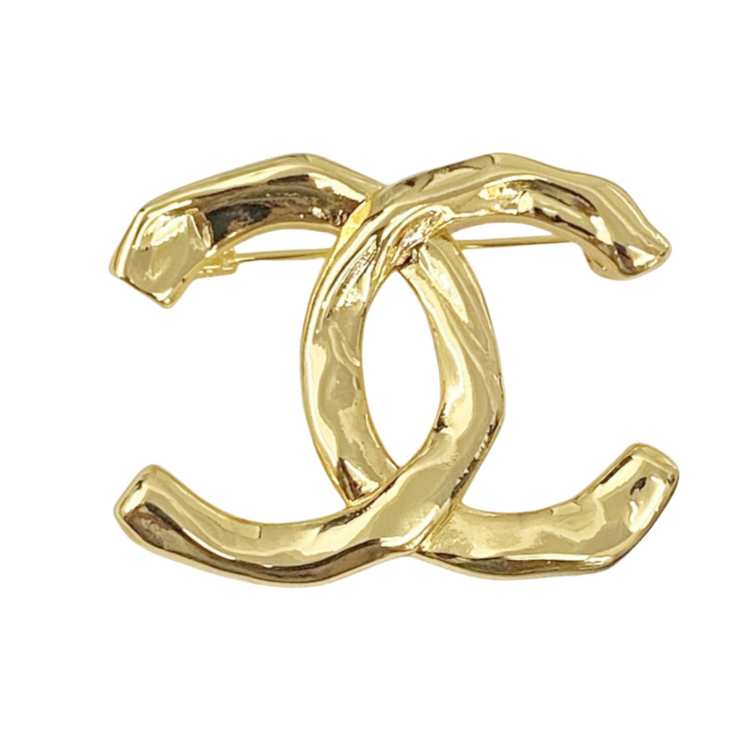 BCB232 Metal Gold irregularity CC logo brooch Pin - ccjewelryacc