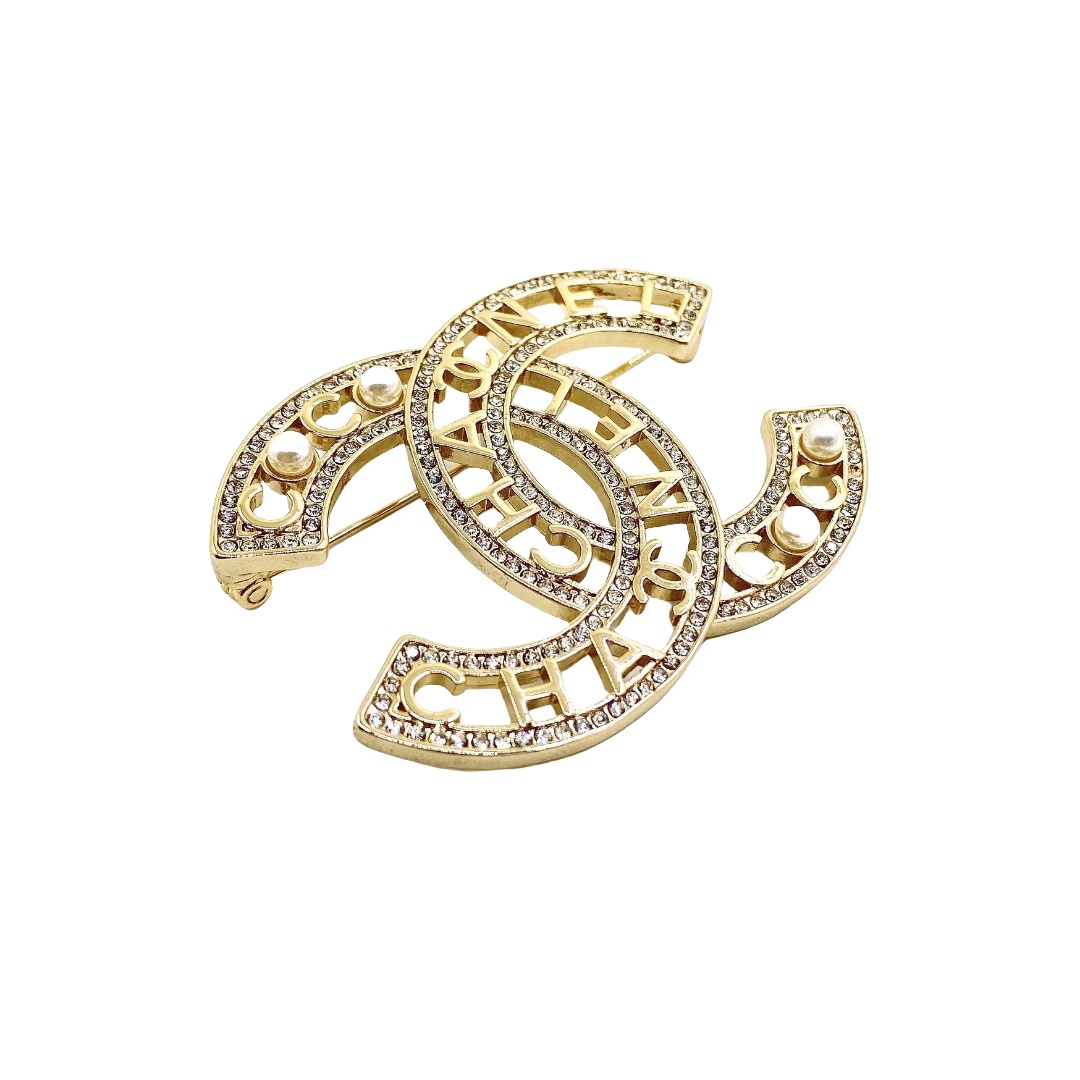 BCB065 CC Logo brooch pines - ccjewelryacc