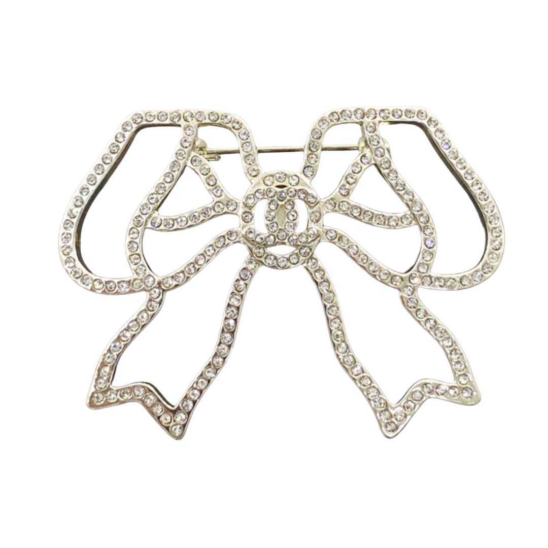 BCB165 Crystal bow with CC logo brooch pin - ccjewelryacc