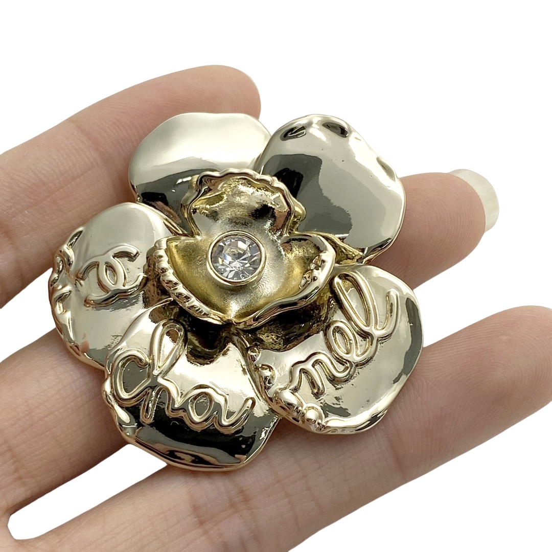 BCB461 Vintage Metal Gold camellia brooch pin - ccjewelryacc