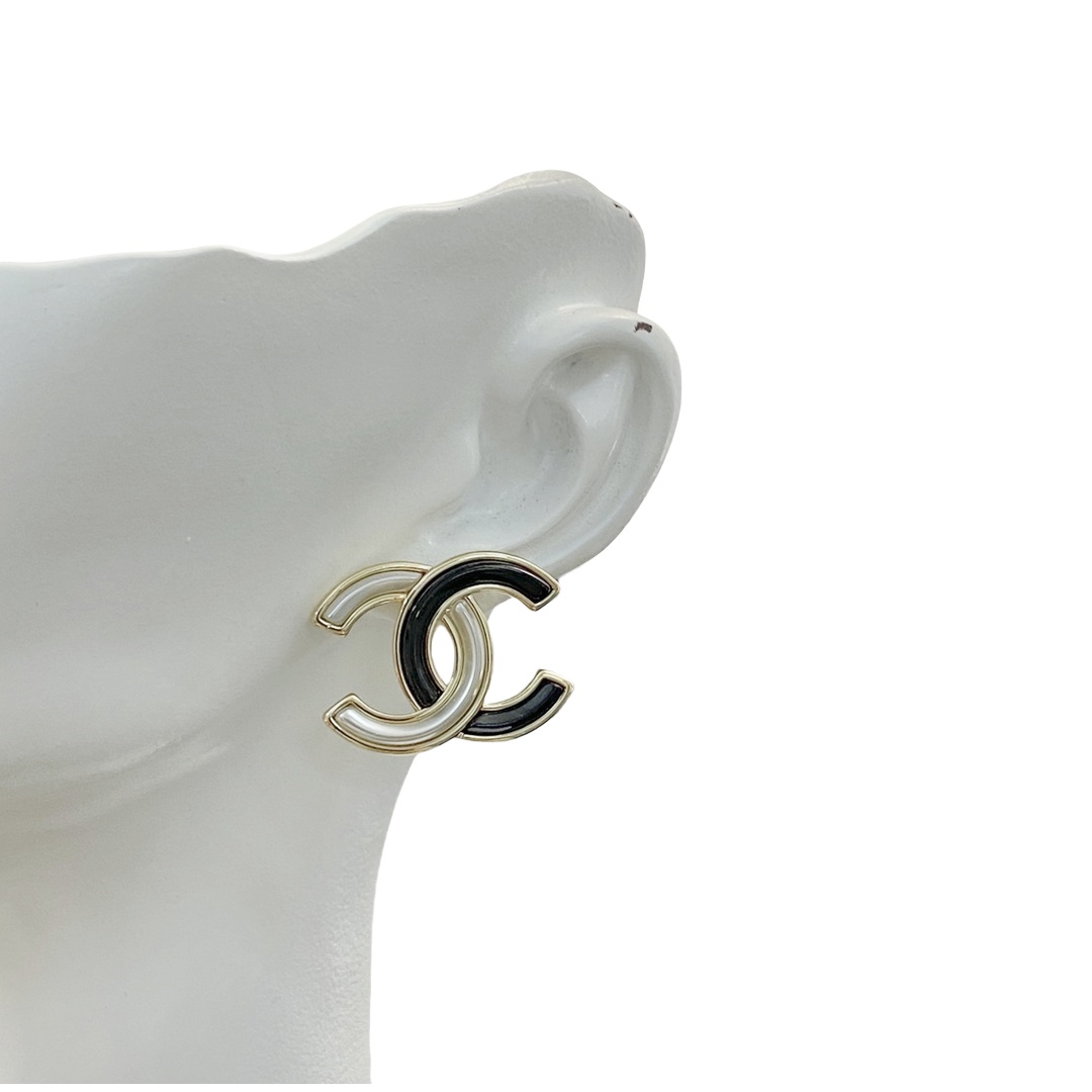 BCB402 Metal Enamel Black and white brooch pin - ccjewelryacc