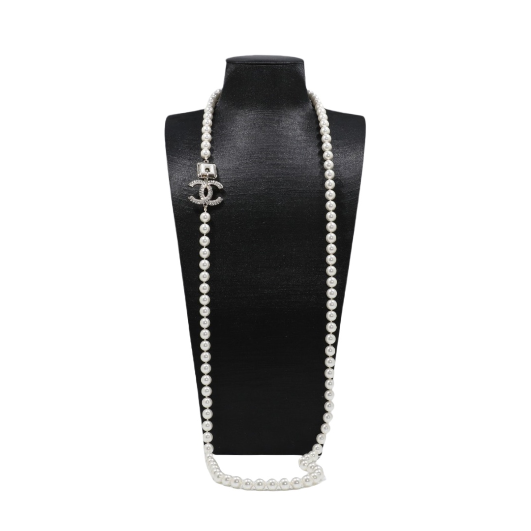 BCB412 Glaze enamel pearl Swarovski crystal with cc logo brooch pin - ccjewelryacc