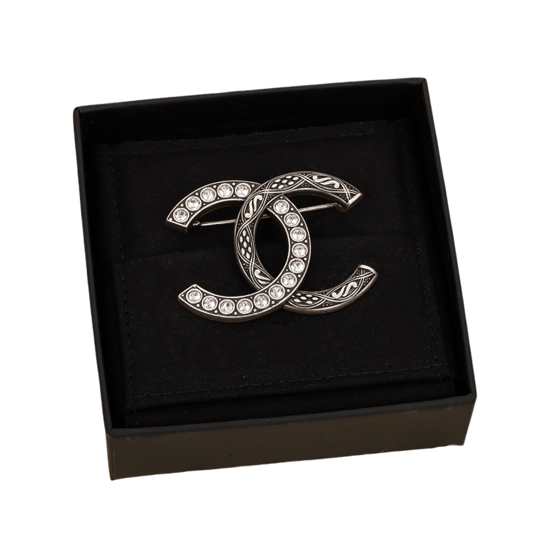 BCB383 24A Métiers d’art Collection Metal Swarovski crystal CC brooch pin - ccjewelryacc