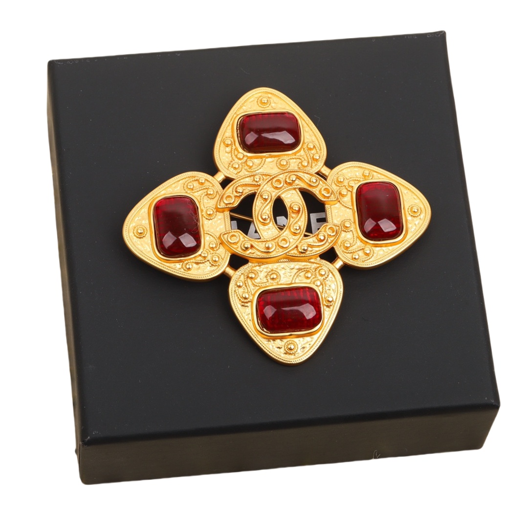 BCB489 Vintage Metal gold cross court Royal style brooch pin - ccfashionjewelry