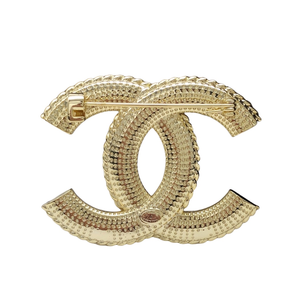 BCB026 Pearl and crystal CC brooch - ccjewelryacc