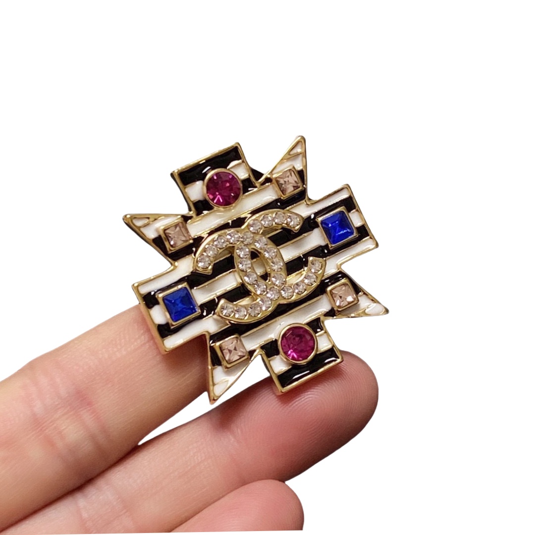 BCB389 Vintage enamel medal color diamond with crystal CC logo brooch pin - ccfashionjewelry