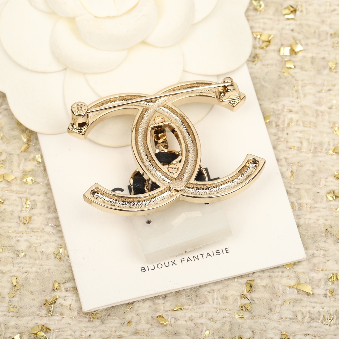 BCB466 23C CF Bag cc brooch pin - ccjewelryacc