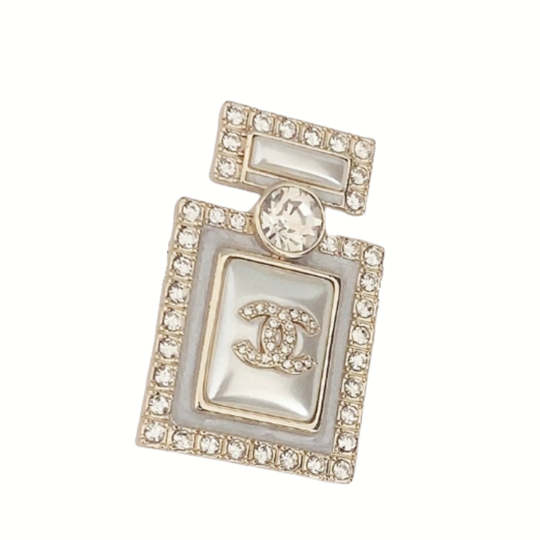 BCB424 Crystal Resin perfume bottle with cc logo brooch pin - ccfashionjewelry