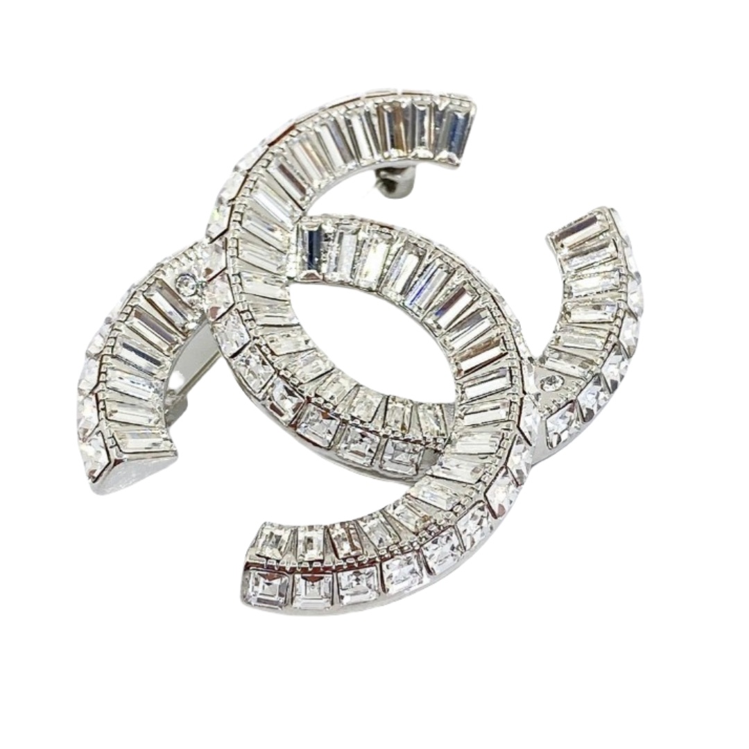 BCB092 Full Square Rhinestone CC logo Brooch Pin - ccjewelryacc