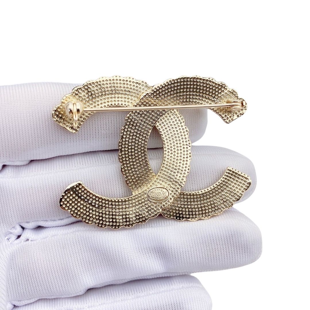 BCB027B Crystal and pearl CC logo Brooches - ccjewelryacc