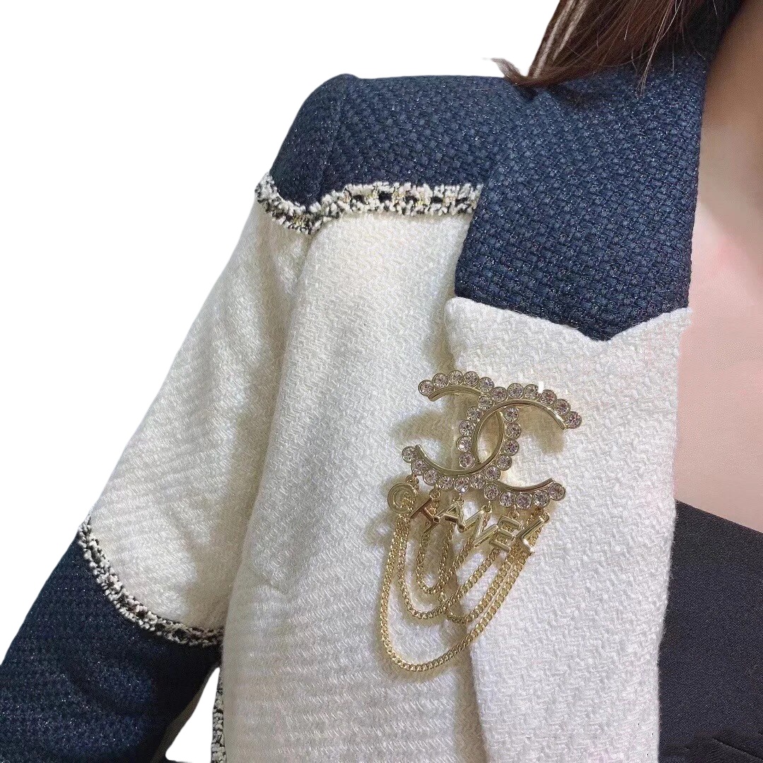 BCB037 Metal chain tassels crystal cc logo with letter charms brooch pin - ccjewelryacc