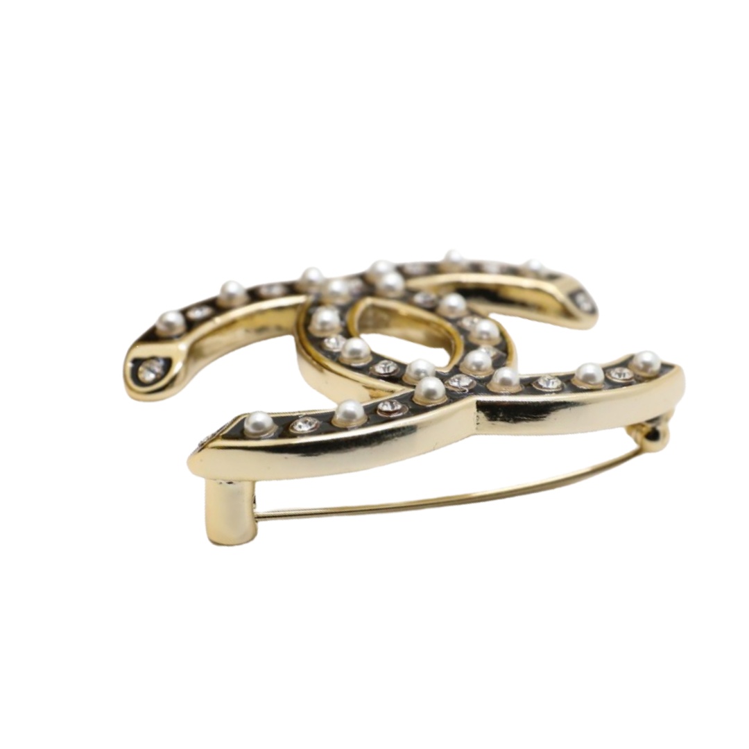 BCB288 Black enamel with crystal and pearl CC logo brooch pin - ccjewelryacc