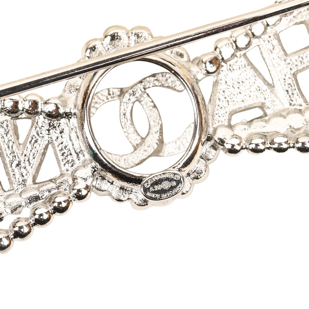 BCB163 Full crystal bow with CC logo brooch pin - ccjewelryacc