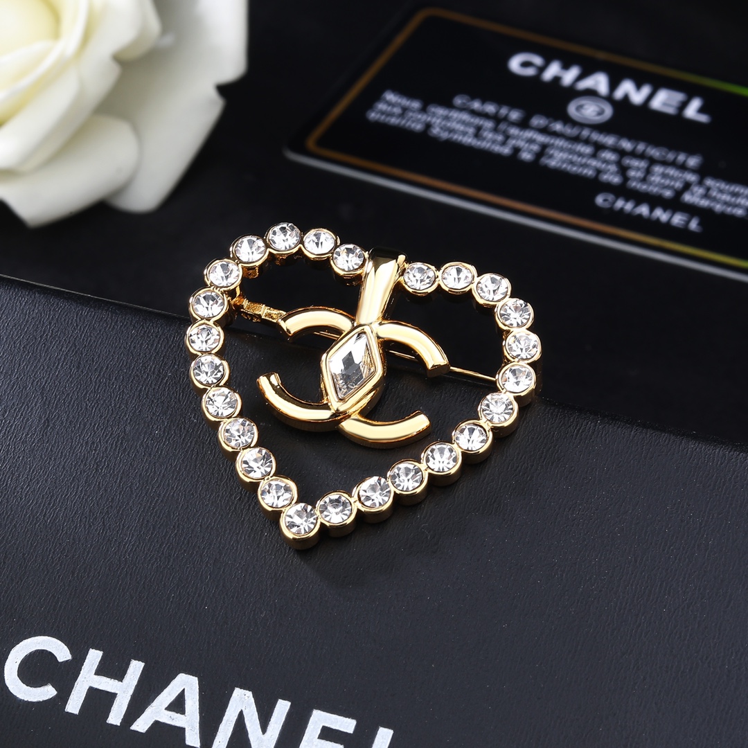 BCB178 Hollow-out rhinestone heart shape with CC logo brooch pin - ccfashionjewelry