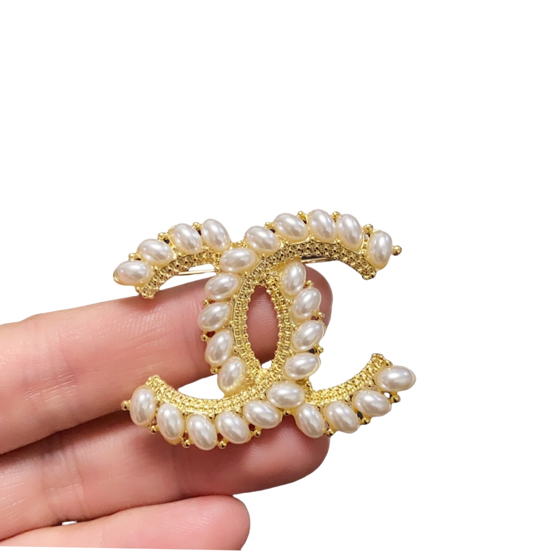 BCB176 Oval Pearl CC logo brooch pin - ccjewelryacc