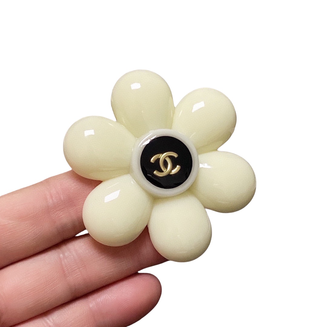 BCB490 Acrylic Flower brooch pin with cc logo - ccjewelryacc