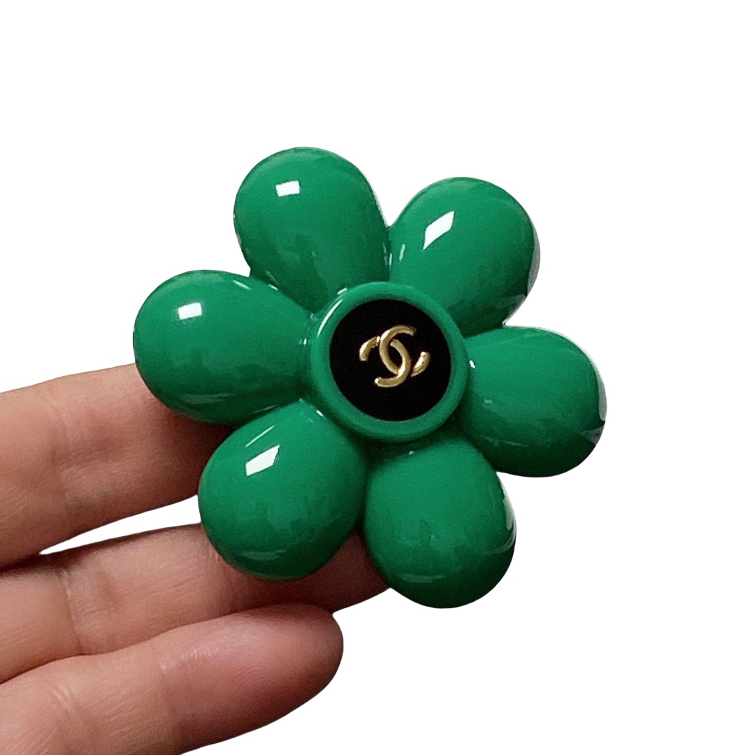 BCB490 Acrylic Flower brooch pin with cc logo - ccjewelryacc