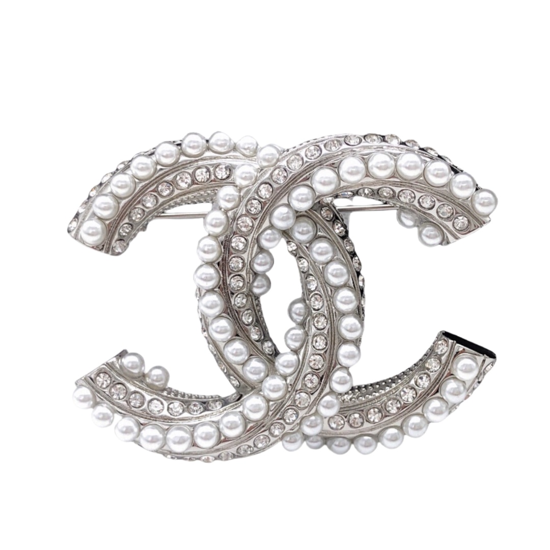 BCB071 Twisty Pearl and crystal CC Logo Brooch Pin - ccfashionjewelry