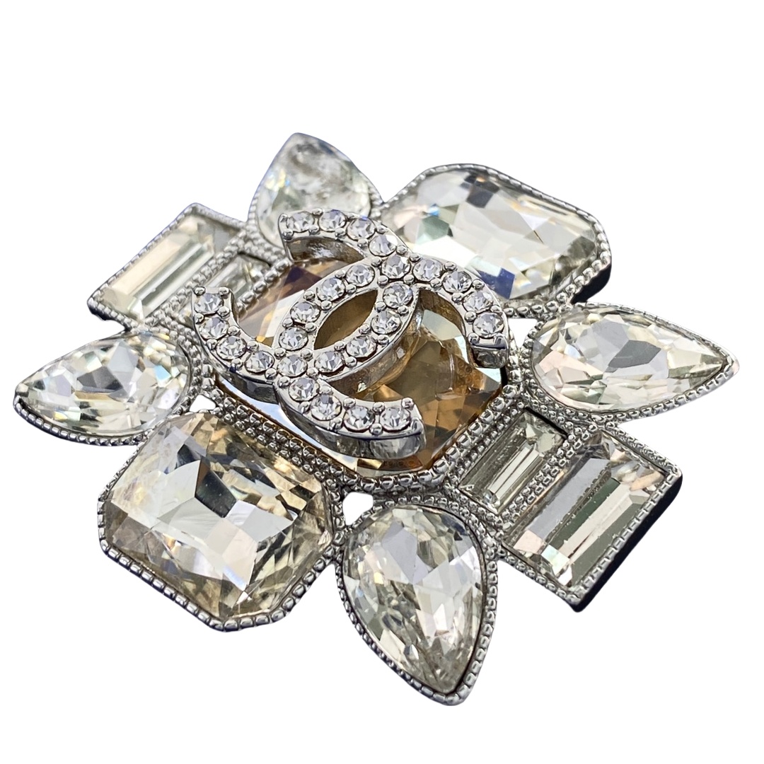 BCB157 Drop diamond and rectangular diamond flower with CC logo Brooch pin - ccjewelryacc