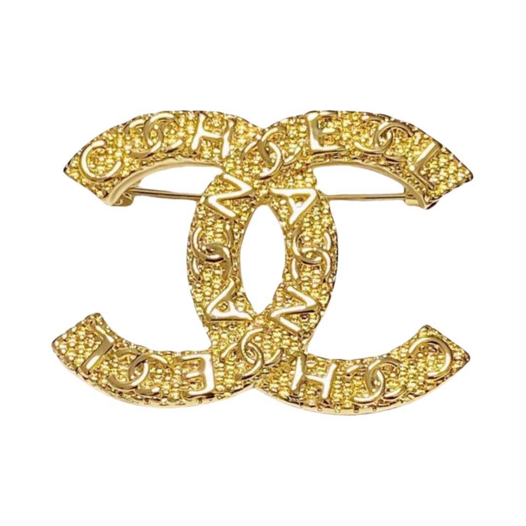 BCB046 Embossing CC logo brooch - ccjewelryacc