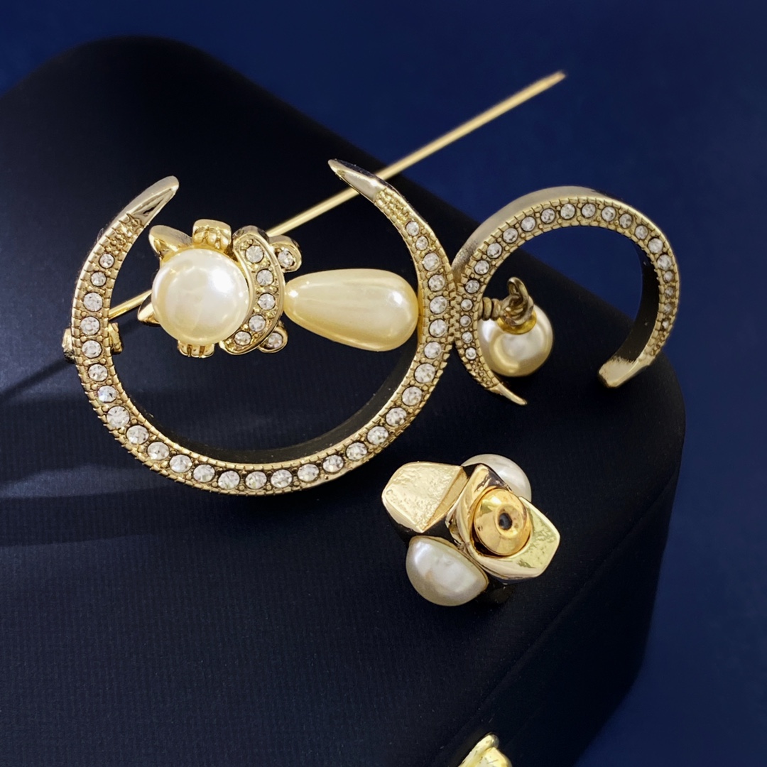 BCB237 Pearl Crystal CC Drop Star Cat Moon Brooch Gold - ccjewelryacc