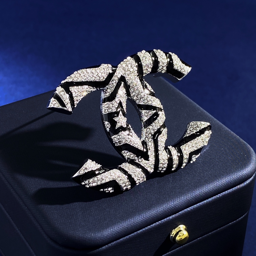 BCB050 Double C interlocking enamel black star and crystal brooch pin - ccjewelryacc