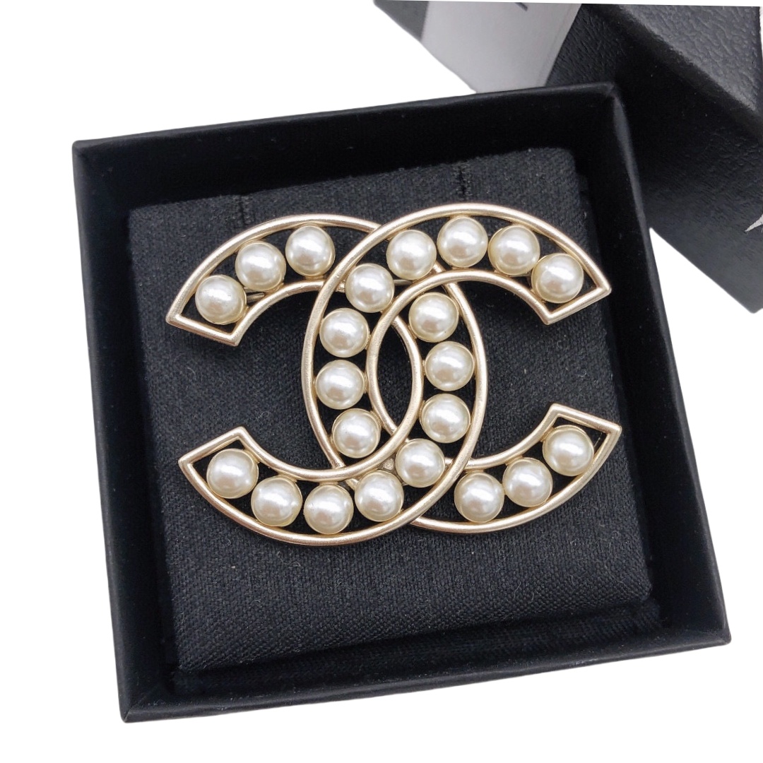 BCB002 CC Pearl brooch - ccjewelryacc