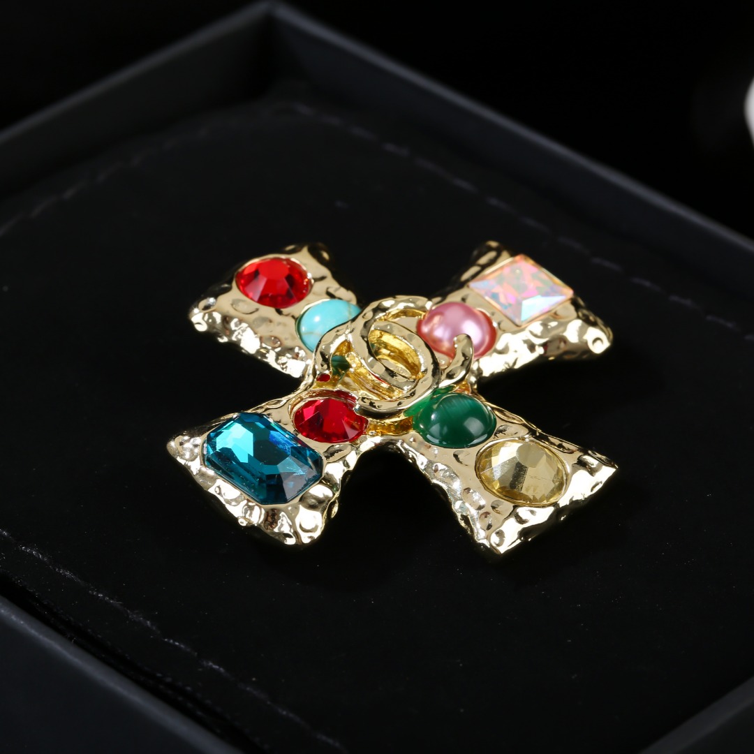 BCB149 Colourful pearl and crystal cross with CC Logo brooch pin - ccjewelryacc