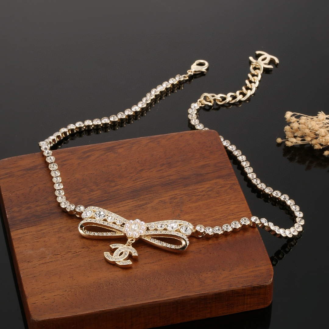 CCN144 Crystal bow with CC logo choker necklace - ccjewelryacc