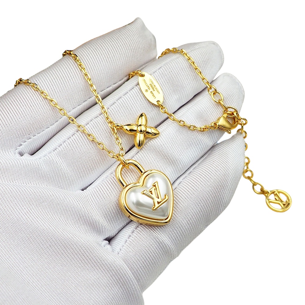 LVN087 Designer LV Heart Padlock Pendant necklace - ccjewelryacc
