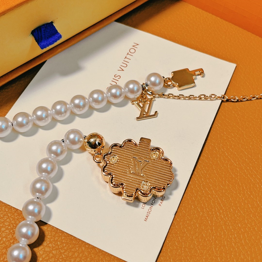 LVS034 M1497L  LV Dynasty Bracelet - ccjewelryacc