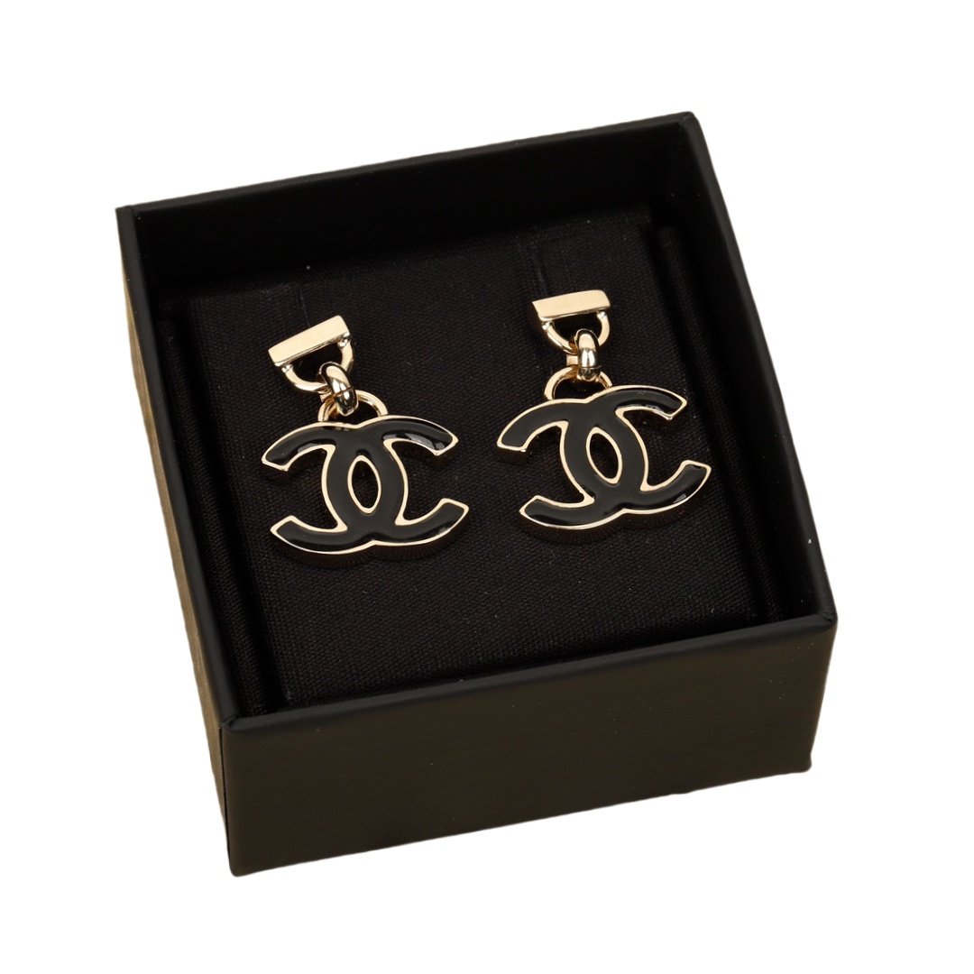 CCE510 24P black enamel CC logo drop earring - ccjewelryacc
