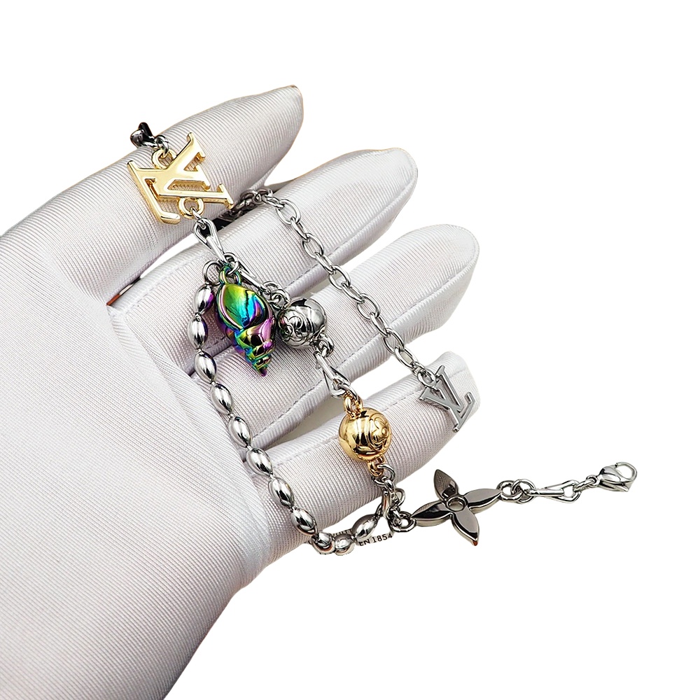LVS050 M1227A LV Shell bracelet - ccjewelryacc
