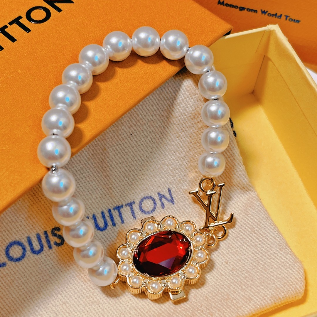LVS034 M1497L  LV Dynasty Bracelet - ccjewelryacc