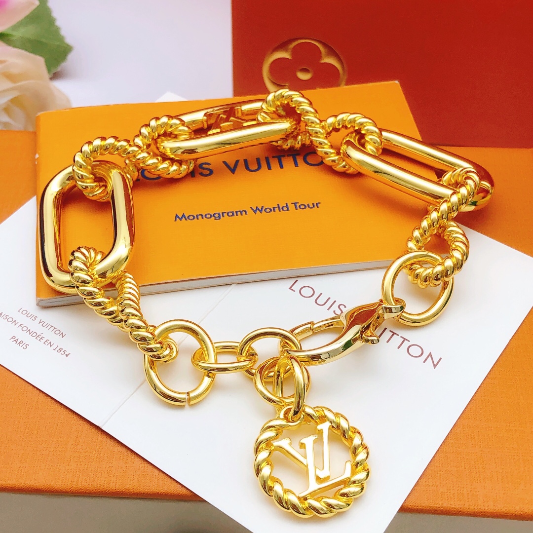 LVS015 LV Nautical chain bracelet - ccjewelryacc