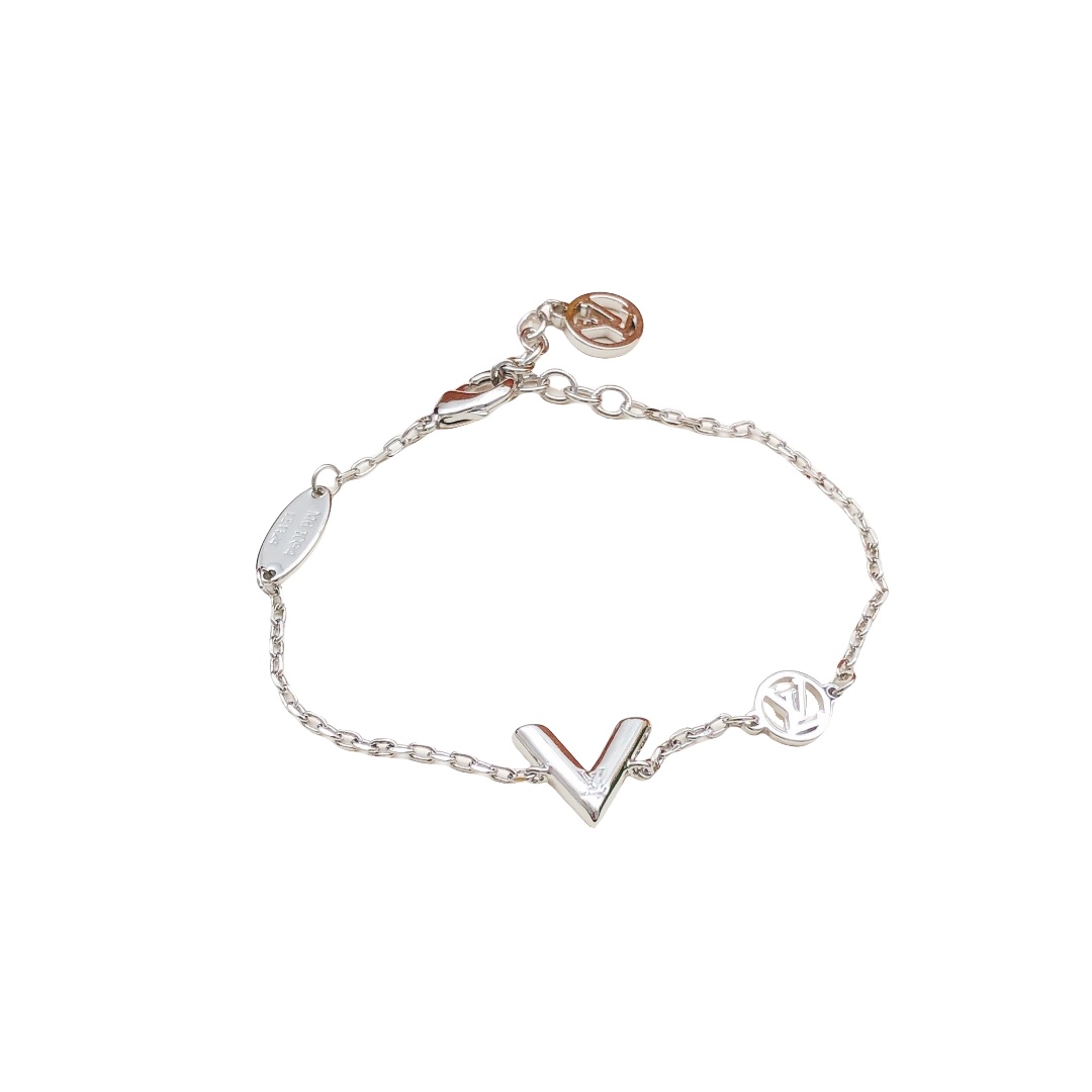 LVS005 M00858 Essential V bracelet - ccjewelryacc